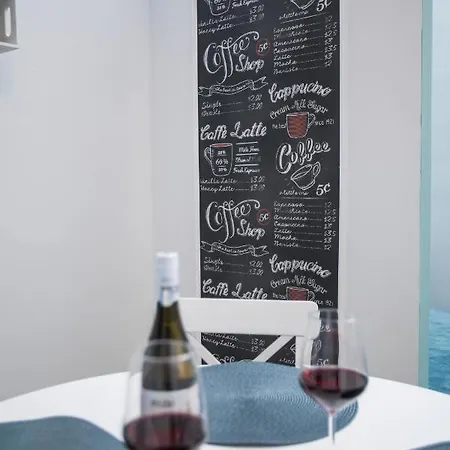 Szegedi Deak Apartman * سيغيد