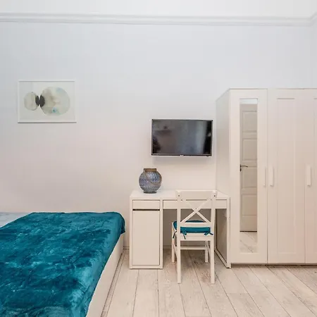 Szegedi Deak Apartman شقة فندقية