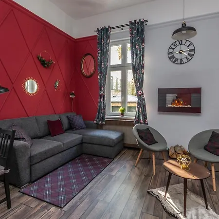 Szegedi Deak Apartman سيغيد