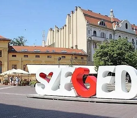 Szegedi Deak Apartman